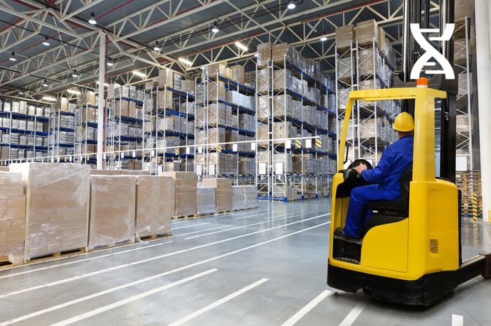 Le cross-docking consiste à faire transiter le stock uniquement dans la zone de quais. Le cross-docking consiste à faire transiter le stock uniquement dans la zone de quais.