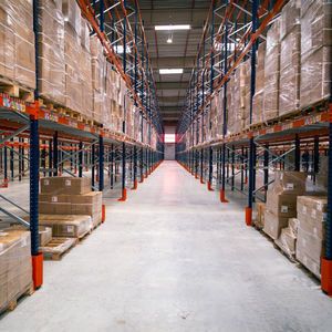 Plateforme logistique Intérieur entrepôt CMP 2019