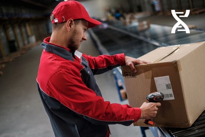 Le tri peut être réalisé soit manuellement (poste fixe, terminaux radio) soit par des systèmes automatisés pilotés. Le tri peut être réalisé soit manuellement (poste fixe, terminaux radio) soit par des systèmes automatisés pilotés.