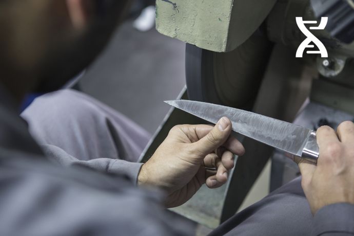 TB Groupe perpétue la tradition de la coutellerie de qualité.