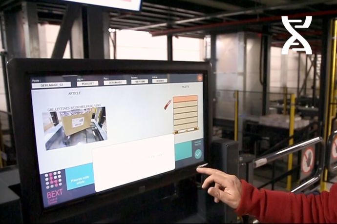 L'interface tactile permet de faciliter les actions de l'opérateur.